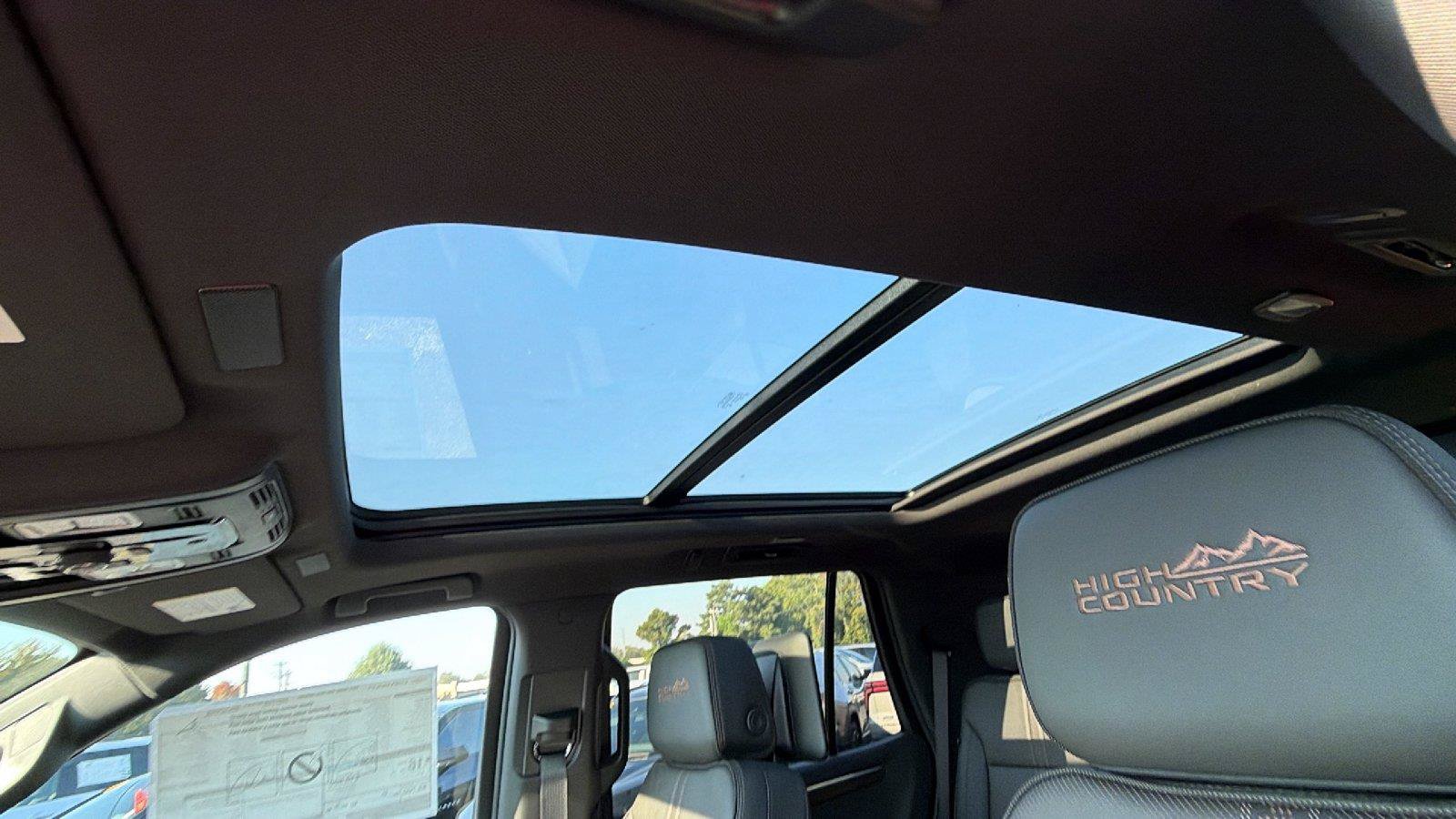 New 2027 Chevrolet Tahoe High Country AWD/4WD image 3