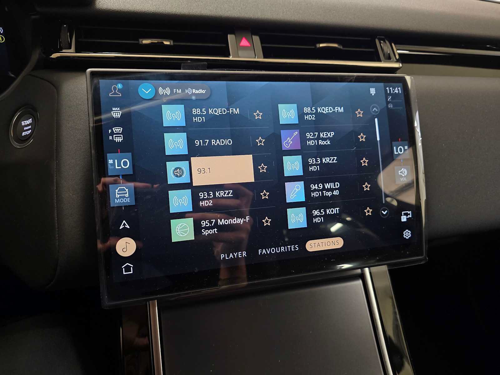 New 2026 Land Rover Range Rover Velar S AWD/4WD image 28