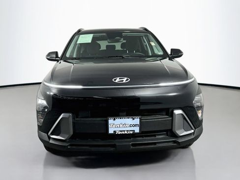 Used 2024 Hyundai Kona SEL AWD/4WD image 2