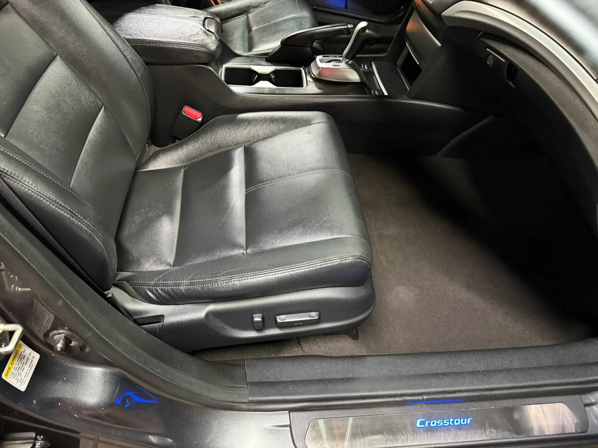 Used 2014 Honda Crosstour EX-L image 13