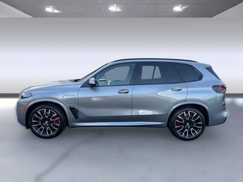 Certified 2024 BMW X5 xDrive50e w/ Executive Package AWD/4WD image 2