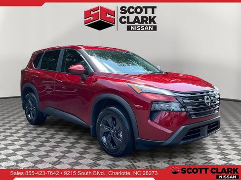 Used 2026 Nissan Rogue SV FWD image 1