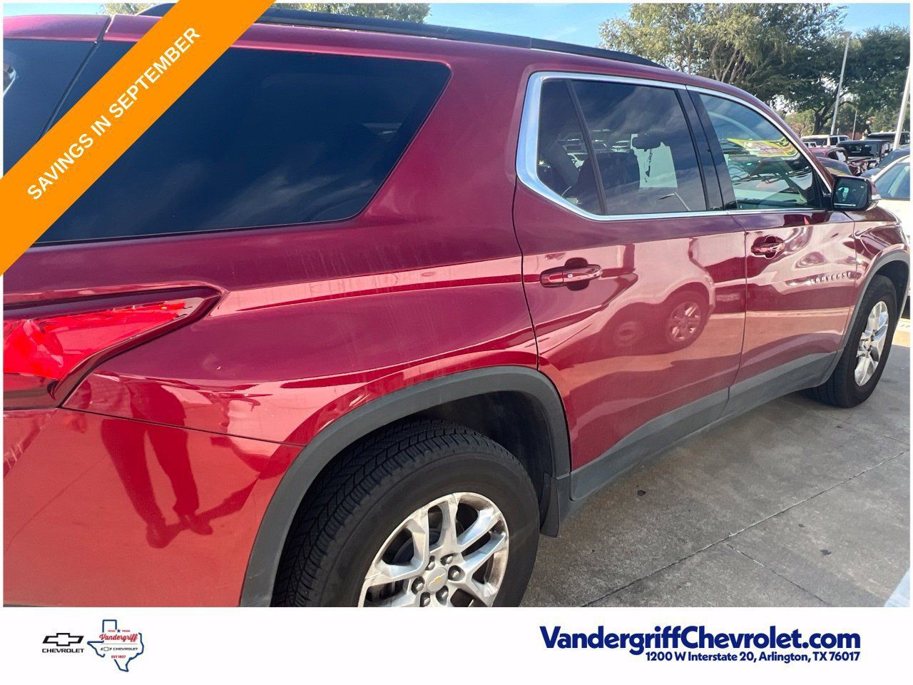 Used 2019 Chevrolet Traverse LT FWD image 8