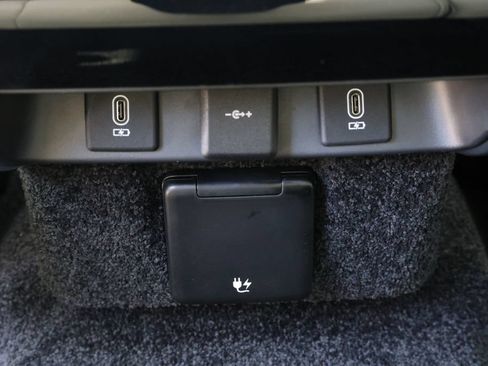 New 2026 Land Rover Range Rover SE AWD/4WD image 35
