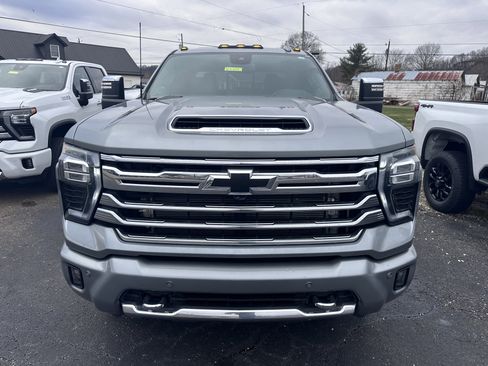 Used 2024 Chevrolet Silverado 3500 High Country image 7