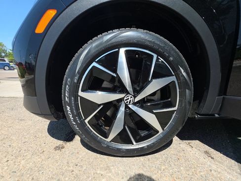 Used 2023 Volkswagen ID.4 Pro S AWD/4WD image 27