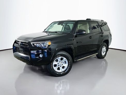 Used 2020 Toyota 4Runner SR5 Premium w/ Moonroof Package AWD/4WD image 3