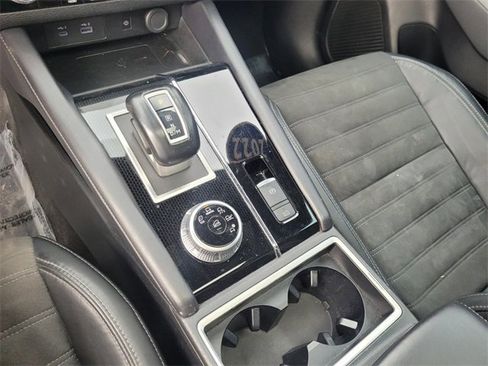 Used 2022 Mitsubishi Outlander SE image 25