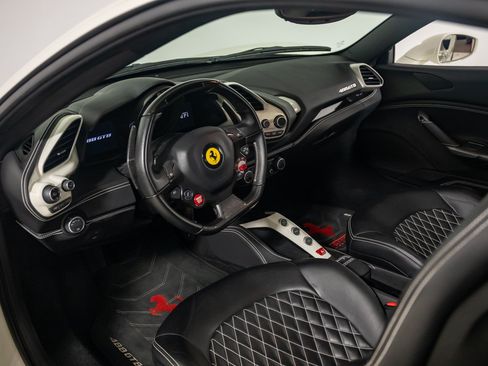 Certified 2017 Ferrari 488 GTB RWD image 18