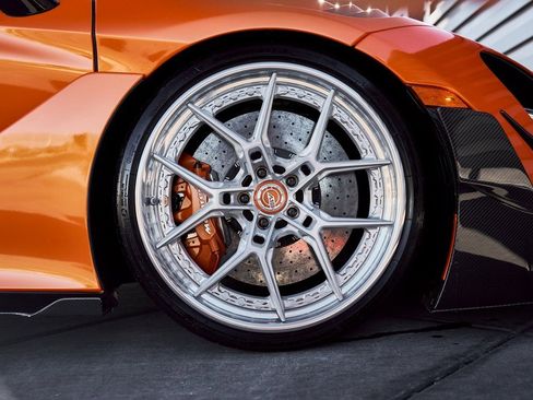 Used 2024 McLaren 750S Spider image 30