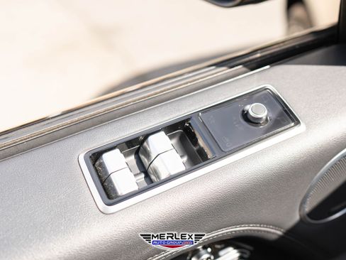 Used 2018 Land Rover Range Rover Long Wheelbase Supercharged image 42