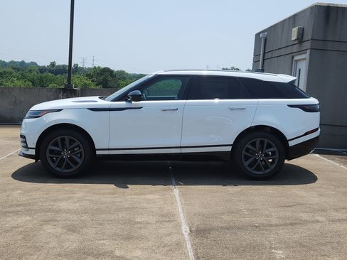 New 2026 Land Rover Range Rover Velar Dynamic SE image 6