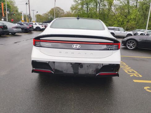 Used 2024 Hyundai Sonata SEL w/ Convenience Package FWD image 6
