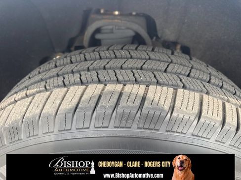 Used 2019 Chevrolet Silverado 1500 LT AWD/4WD image 18