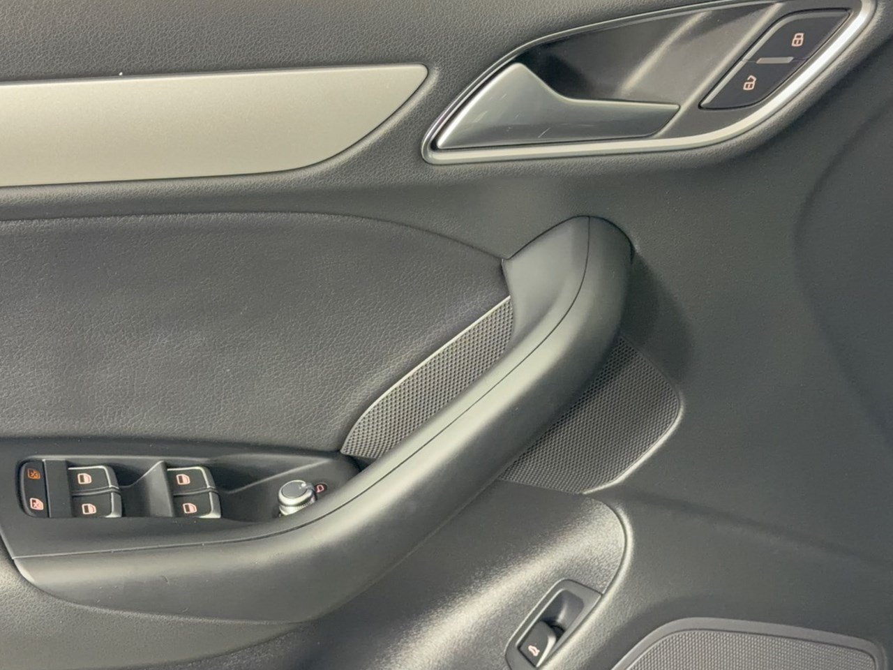 Used 2018 Audi Q3 2.0T Premium AWD/4WD image 15