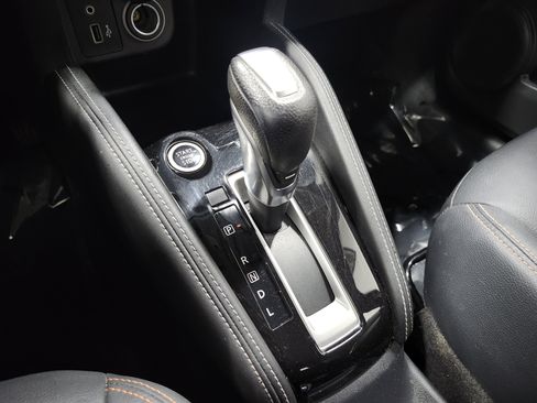 Used 2019 Nissan Kicks SR w/ SR Premium Package image 31