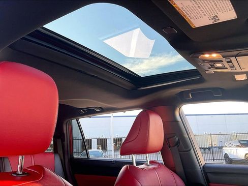 Used 2023 Toyota Highlander L image 21