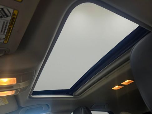 Used 2022 MAZDA CX-5 AWD 2.5 S w/ Premium Package image 20