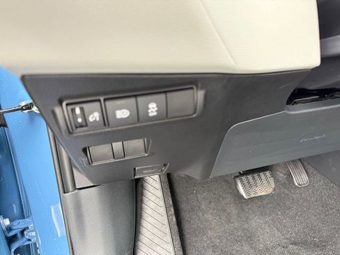 New 2026 Toyota Corolla Cross LE AWD/4WD image 27