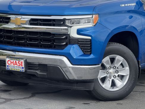 Used 2022 Chevrolet Silverado 1500 LT image 3
