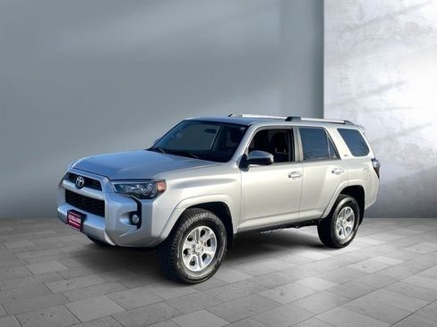 Used 2019 Toyota 4Runner SR5 image 6