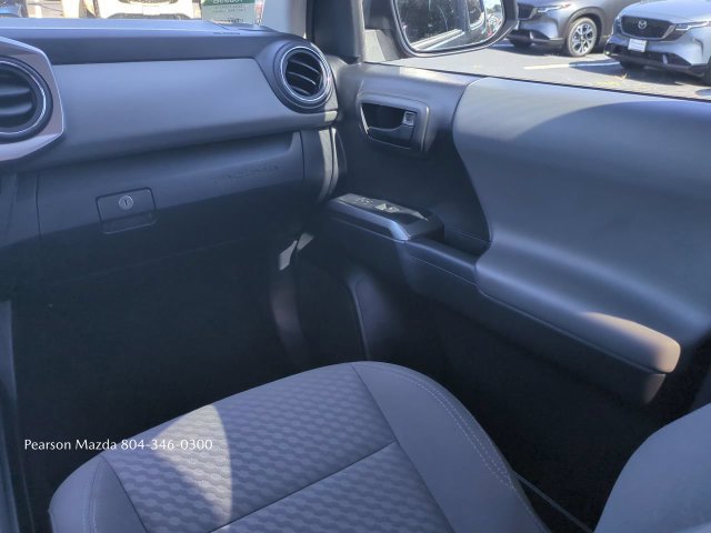 Used 2022 Toyota Tacoma SR5 w/ Technology Package RWD image 18