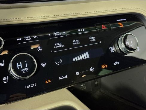 Used 2023 INFINITI QX60 Luxe w/ Cargo Package image 16