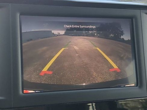 Used 2024 Chrysler Voyager LX image 20