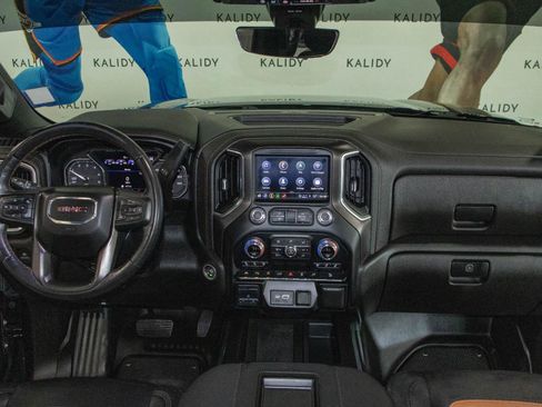 Used 2021 GMC Sierra 1500 AT4 w/ AT4 Value Package image 3