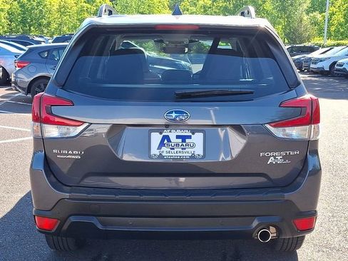 Certified 2023 Subaru Forester Limited AWD/4WD image 5