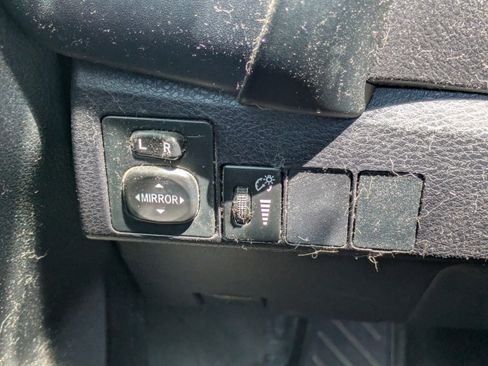 Used 2017 Toyota Corolla SE image 22