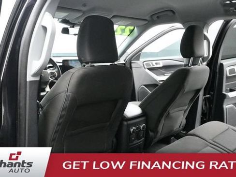 Used 2022 Ford Explorer XLT AWD/4WD image 25