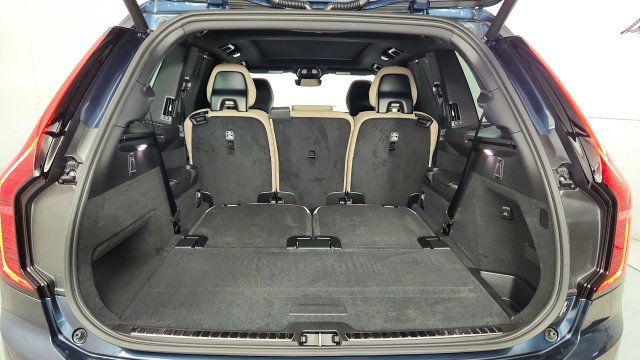Used 2027 Volvo XC90 B6 Plus AWD/4WD image 44