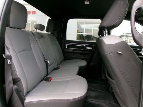 Used 2024 RAM 2500 Big Horn image 18