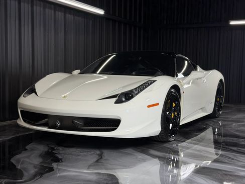 Used 2010 Ferrari 458 Italia Coupe RWD image 22