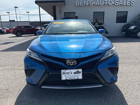 Used 2020 Toyota Camry XSE FWD image 3