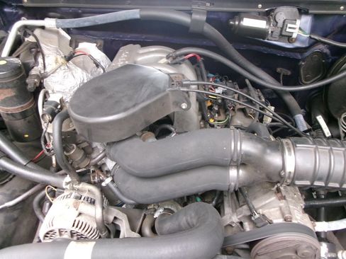 Used 1995 Ford F150 XLT image 38