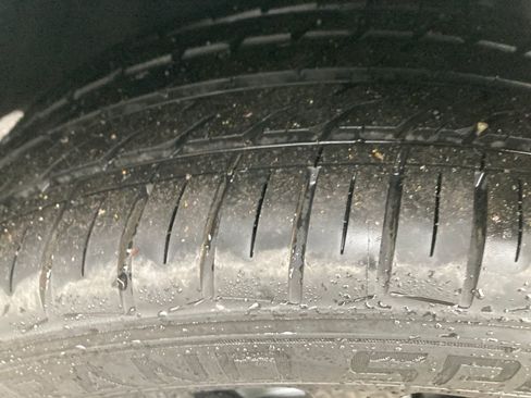 Used 2019 Jeep Grand Cherokee Altitude image 36