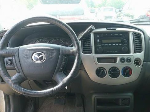 Used 2003 MAZDA Tribute LX AWD/4WD image 10