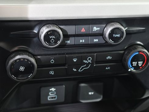 New 2025 Ford F550 4x4 SuperCab Super Duty image 33