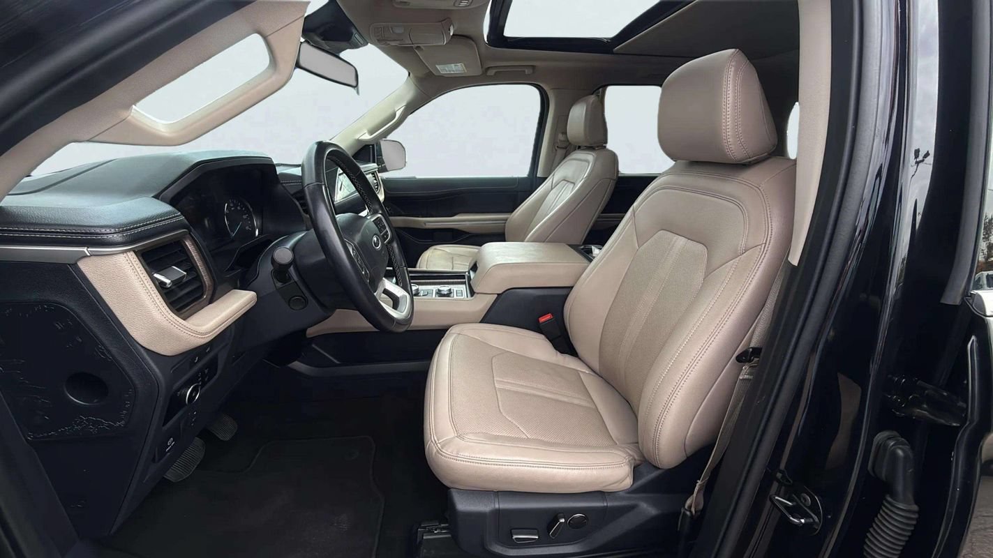 Used 2024 Ford Expedition Limited AWD/4WD image 18