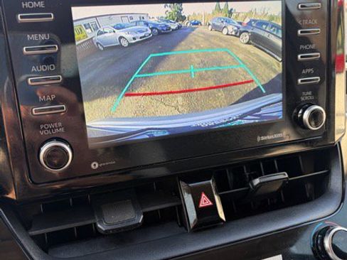 Used 2021 Toyota Corolla L image 12