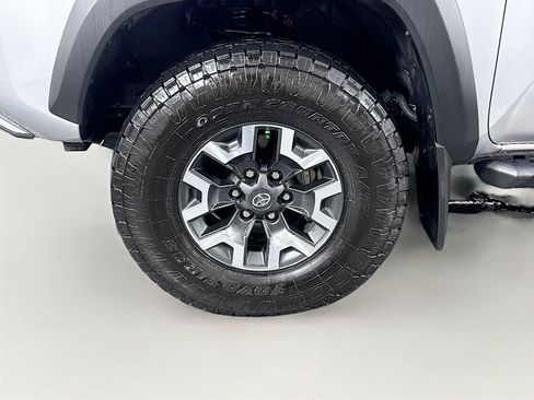 Certified 2021 Toyota Tacoma TRD Off-Road w/ TRD Premium Off Road Package AWD/4WD image 41