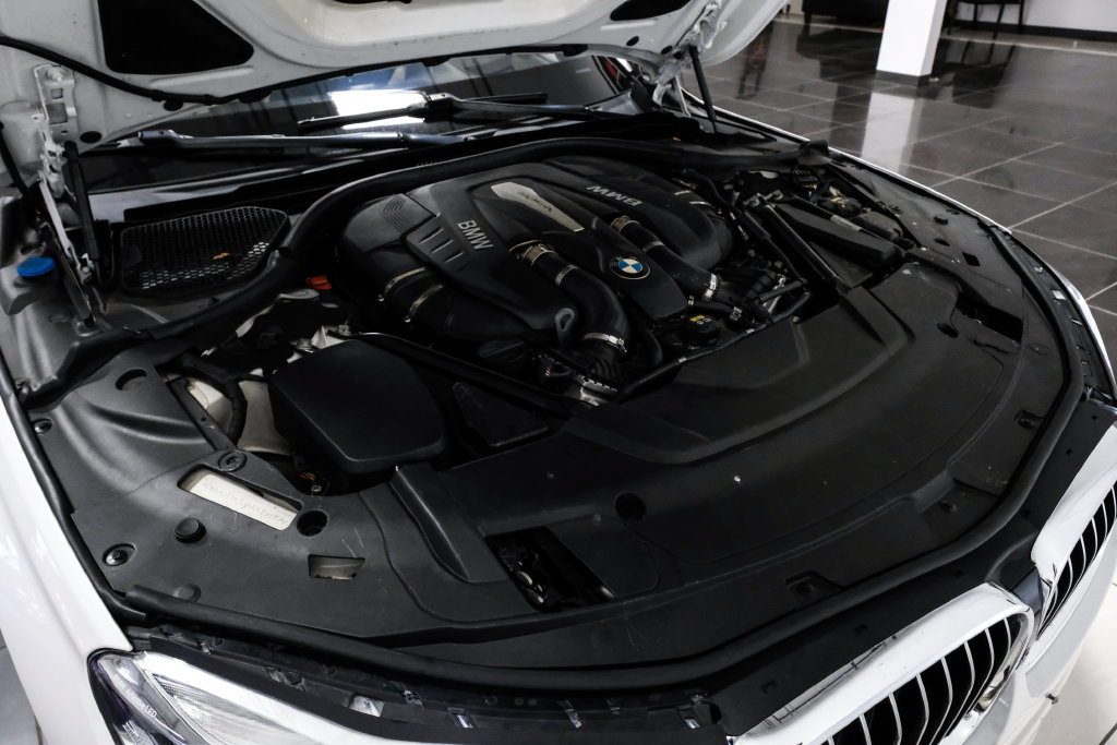 Used 2016 BMW 750i xDrive AWD/4WD image 79