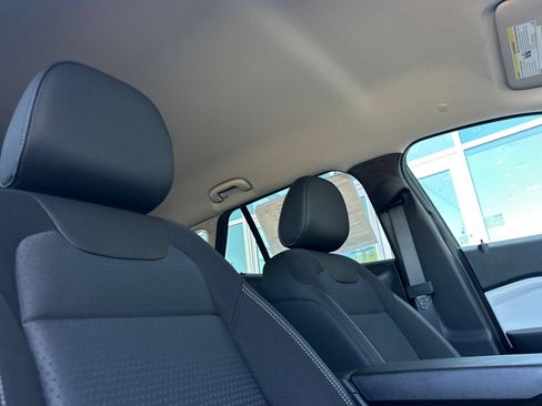 New 2026 Chevrolet Trax LT FWD image 17