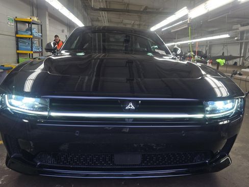 Used 2024 Dodge Charger Daytona Scat Pack w/ Plus Group image 3