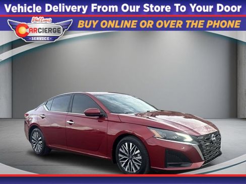 Used 2023 Nissan Altima 2.5 SV FWD image 1