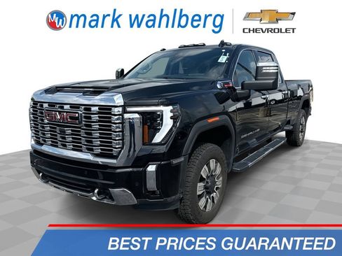 Used 2024 GMC Sierra 3500 Denali w/ Denali Reserve Package AWD/4WD image 1