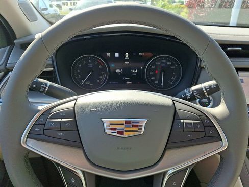 New 2026 Cadillac XT5 Premium Luxury w/ Driver Assist Package AWD/4WD image 9