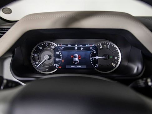 Used 2022 Land Rover Defender 110 SE image 27